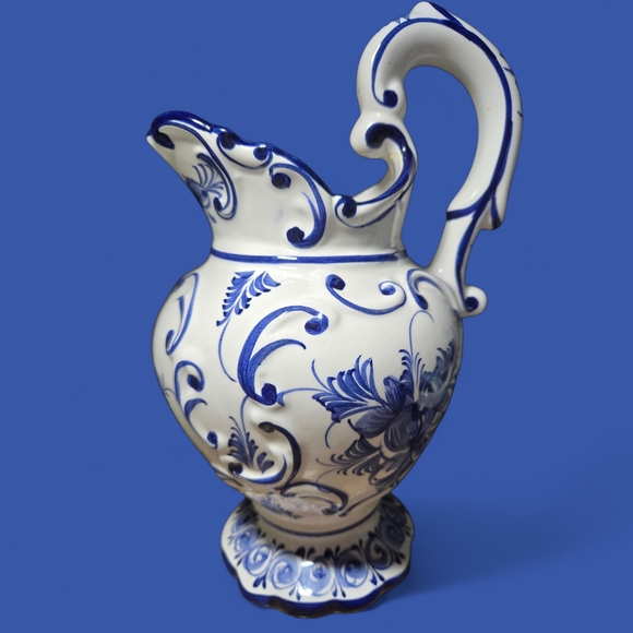 The RCCL Hand Painted-Ppetugal Blue & White Floral Elegant Ceramic Pitcher 9.5" - Picture 1 of 4